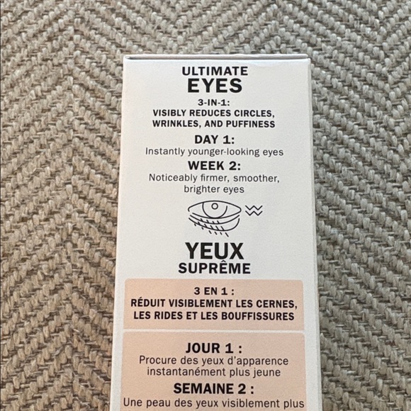 OLAY Ultimate Eyes Cream - NWT - Picture 2 of 2